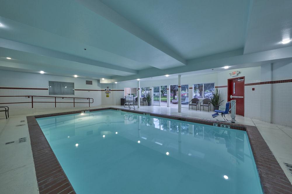 La Quinta Inn & Suites By Wyndham Springfield Exteriér fotografie