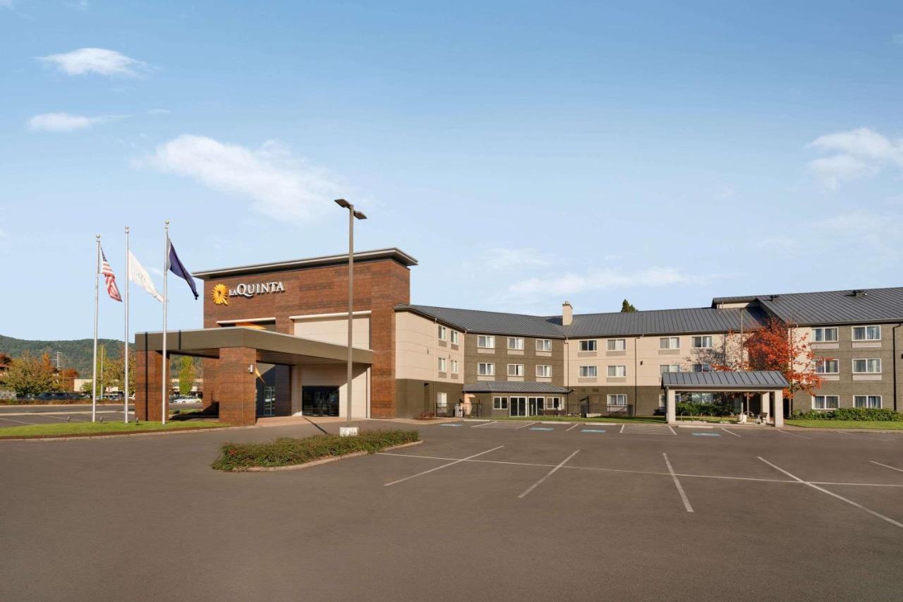 La Quinta Inn & Suites By Wyndham Springfield Exteriér fotografie