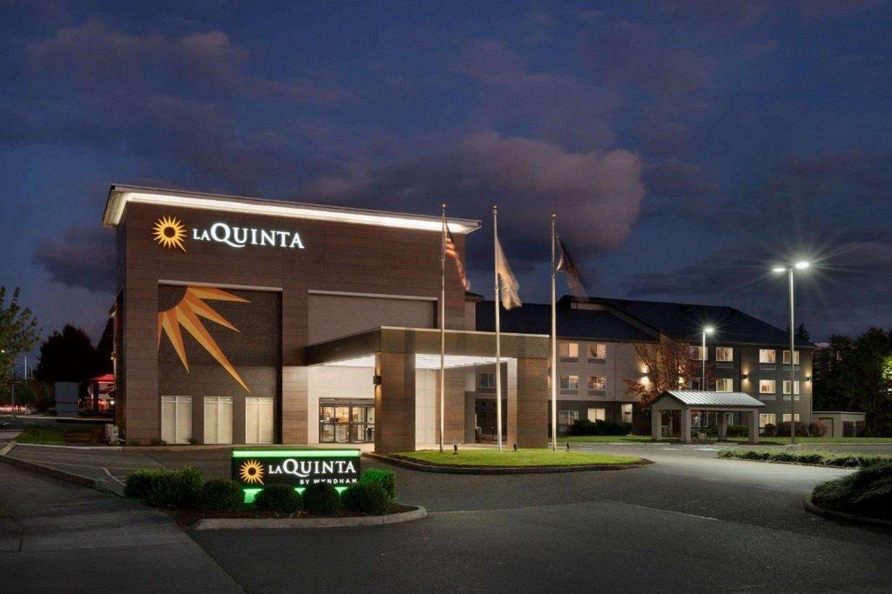 La Quinta Inn & Suites By Wyndham Springfield Exteriér fotografie
