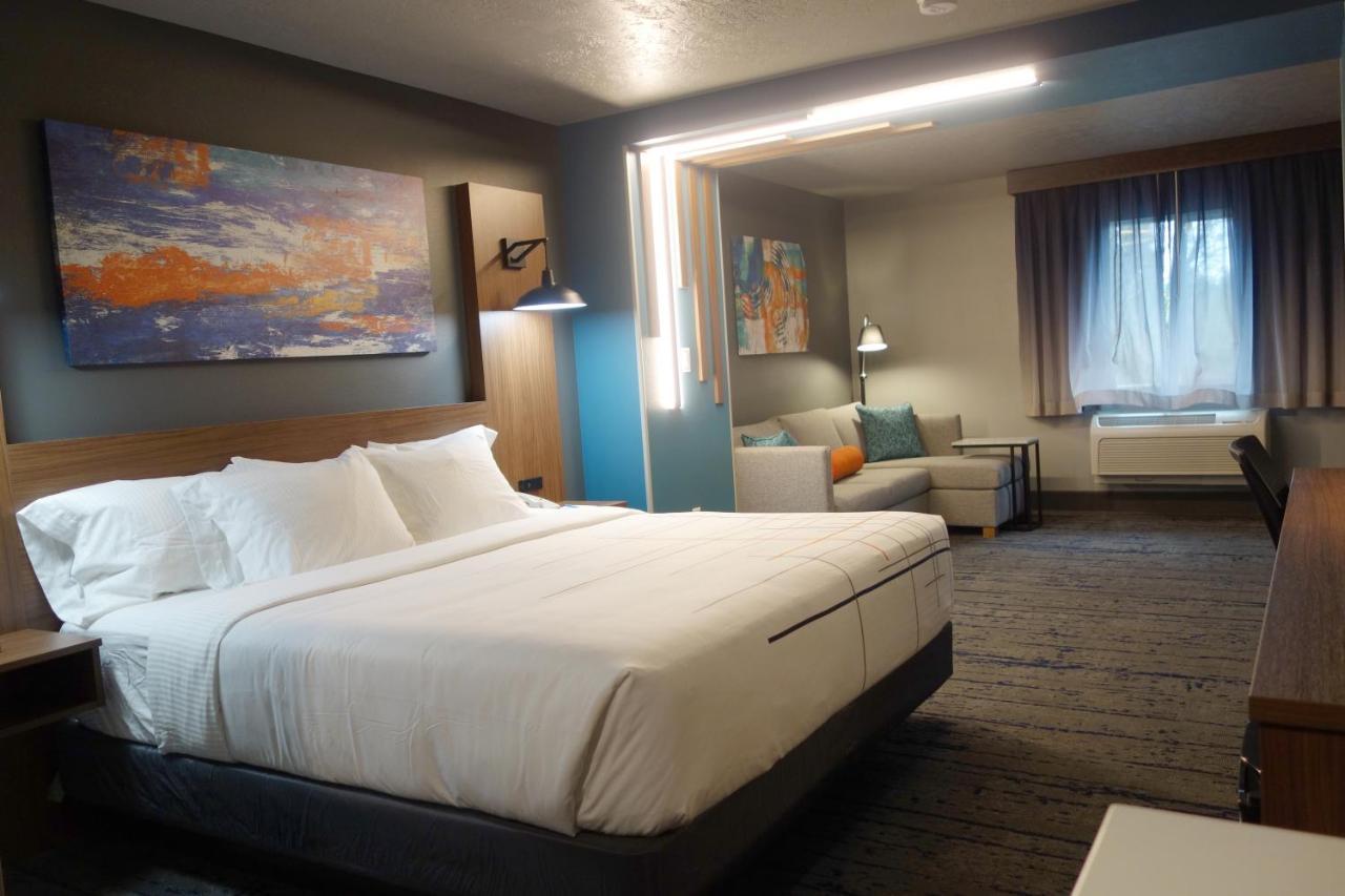 La Quinta Inn & Suites By Wyndham Springfield Exteriér fotografie